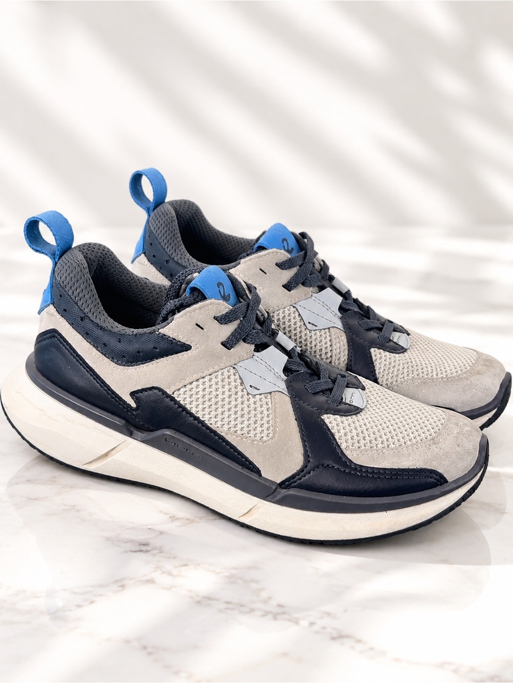 Ecco Biom Men's 5-5.5 Grey Navy Blue Leather Mesh Sneakers